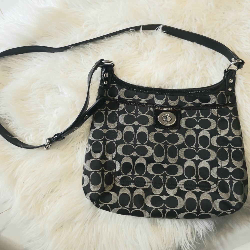 EUC Coach Poppy Canvas Handbag